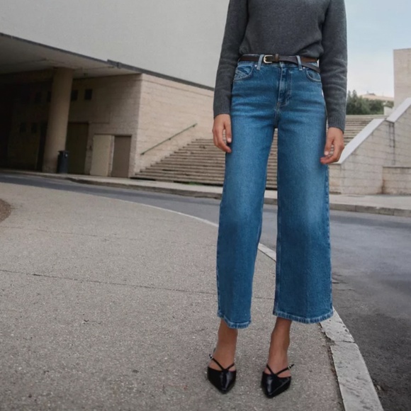 Zara Size 8 HIGH RISE Z1975 BELTED STRAIGHT LEG JEANS - Picture 4 of 6